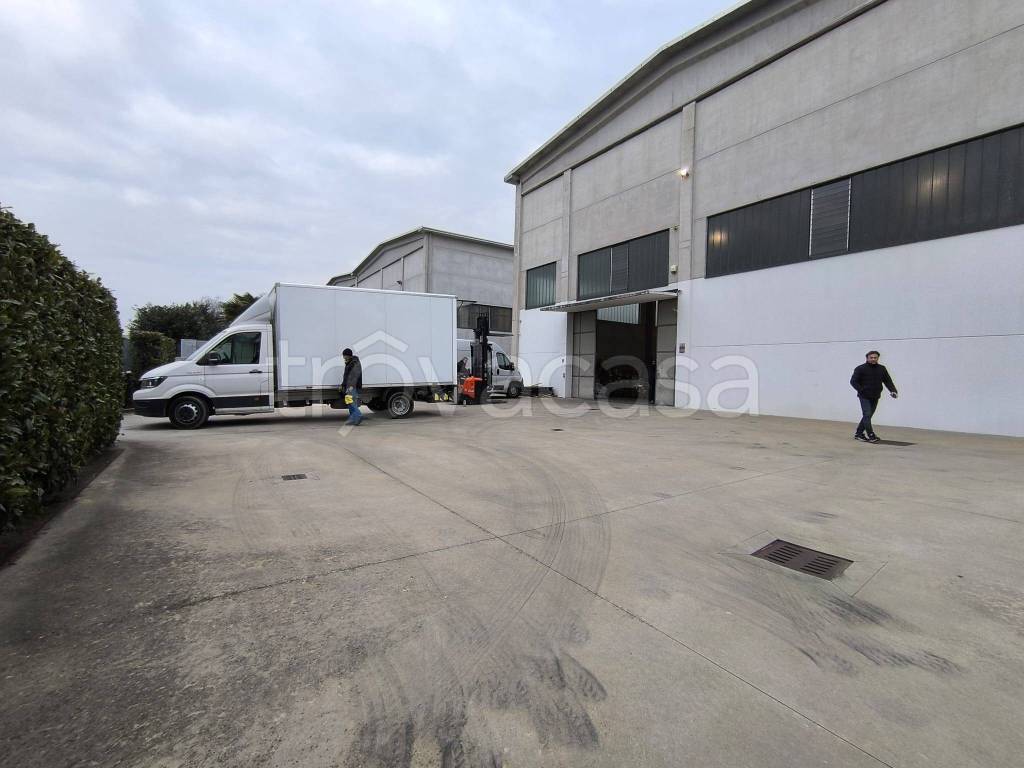 locale commerciale in affitto a Rivoli