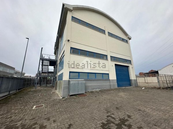 capannone in affitto a Rivoli in zona Cascine Vica