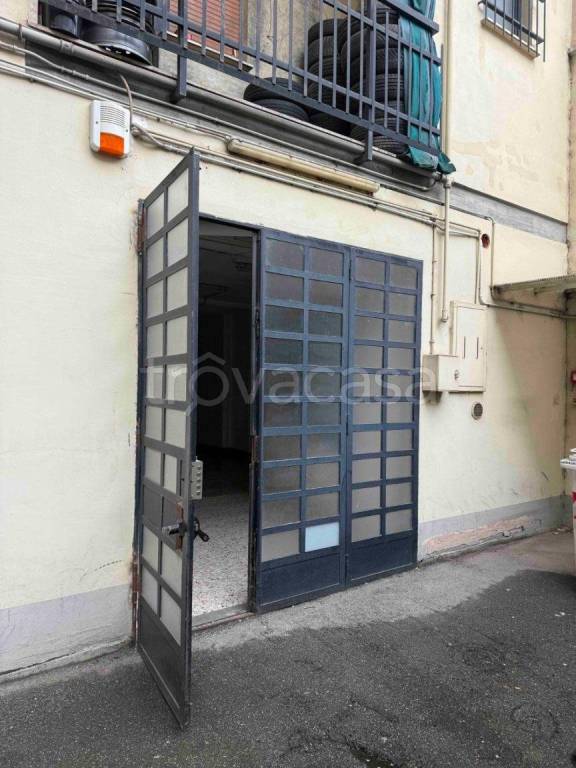 locale commerciale in affitto a Rivoli