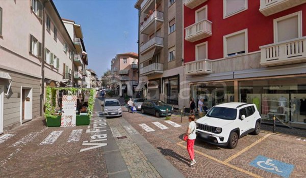 negozio in affitto a Rivoli