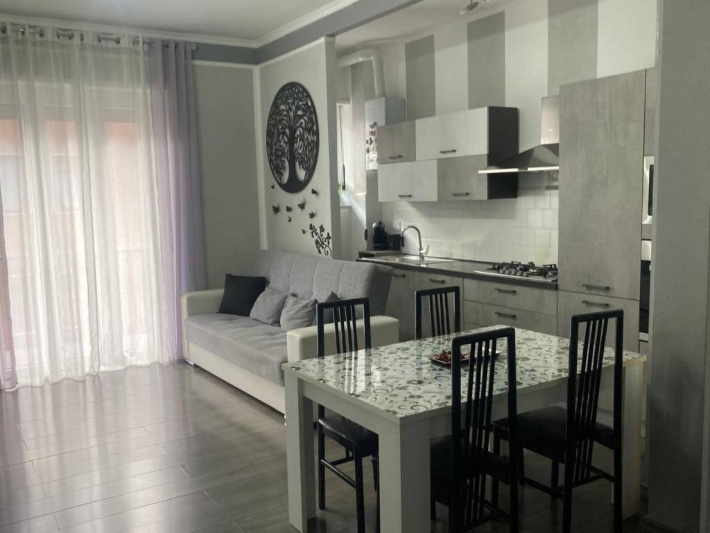 appartamento in affitto a Rivoli in zona Cascine Vica