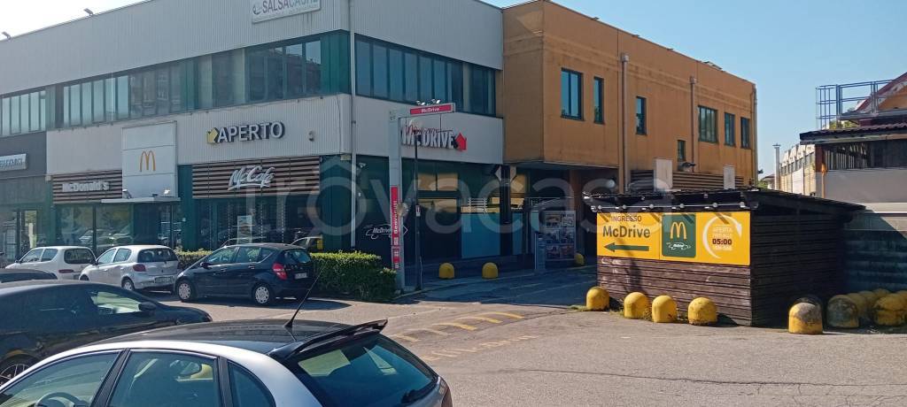 locale commerciale in affitto a Rivoli