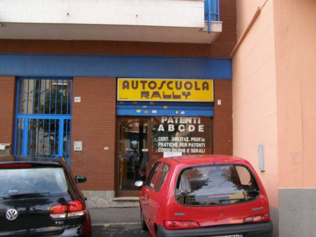 negozio in affitto a Rivoli