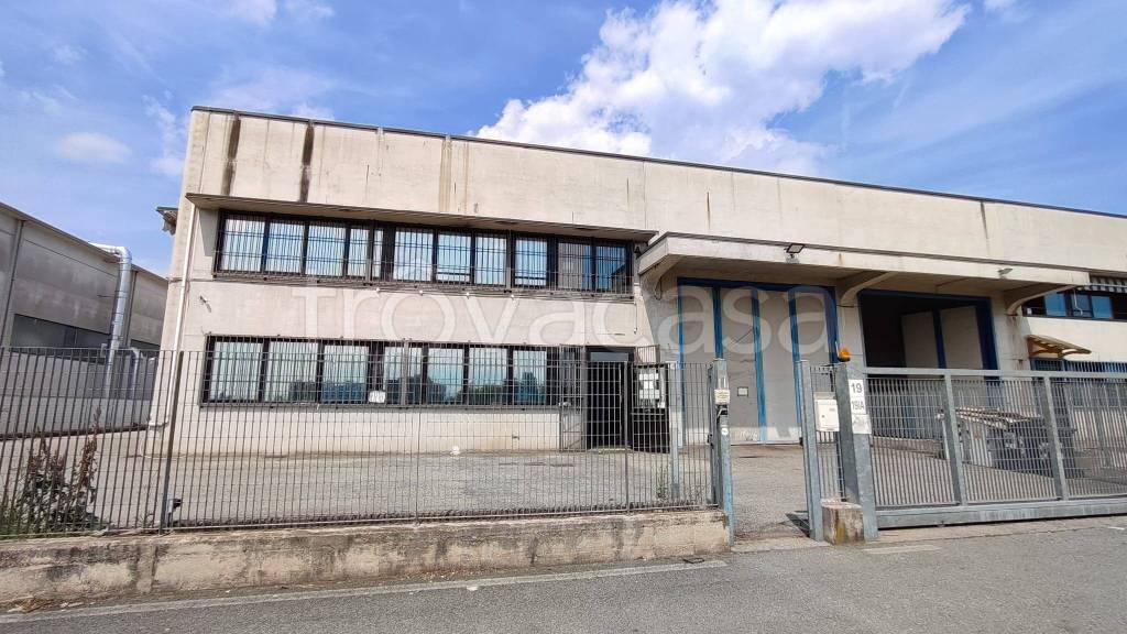 locale commerciale in affitto a Rivoli