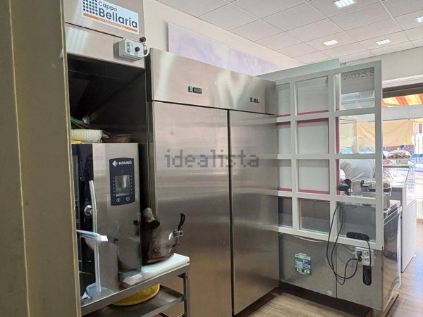 locale commerciale in affitto a Rivoli in zona Cascine Vica