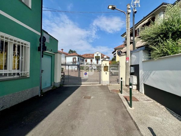 box auto in affitto a Rivoli