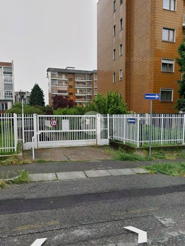 box auto in affitto a Rivoli in zona Cascine Vica