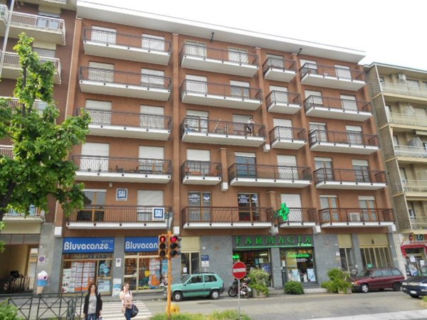 appartamento in affitto a Rivoli in zona Cascine Vica