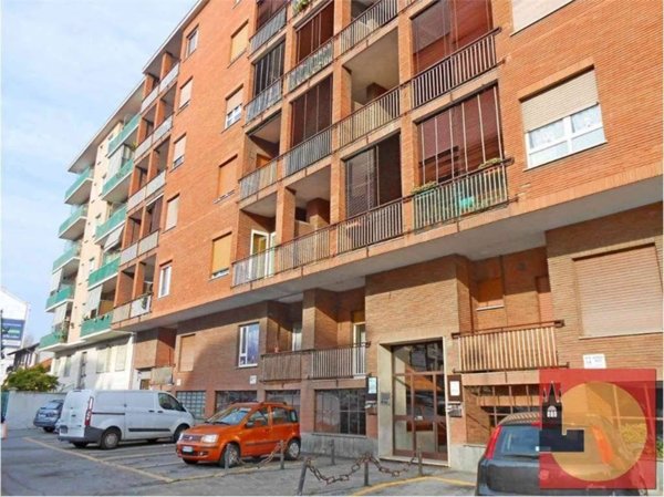 locale commerciale in affitto a Rivoli in zona Cascine Vica