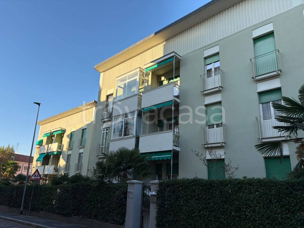 appartamento in affitto a Rivoli in zona Cascine Vica