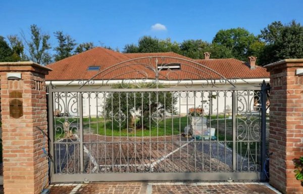 appartamento in affitto a Robassomero