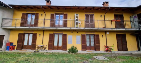 appartamento in affitto a Roletto