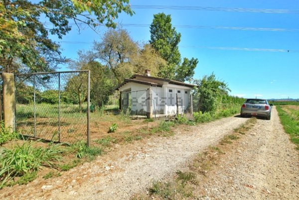 locale di sgombero in affitto a Rondissone