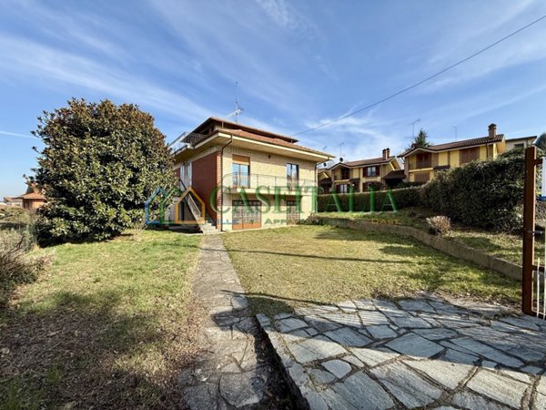 casa indipendente in affitto a Rosta