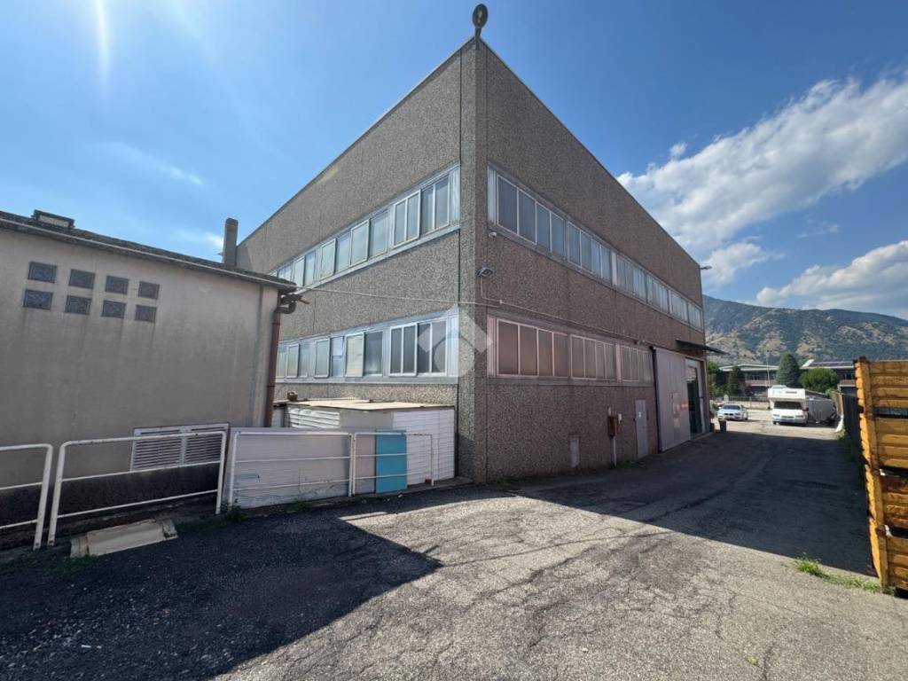 locale commerciale in affitto a Rosta