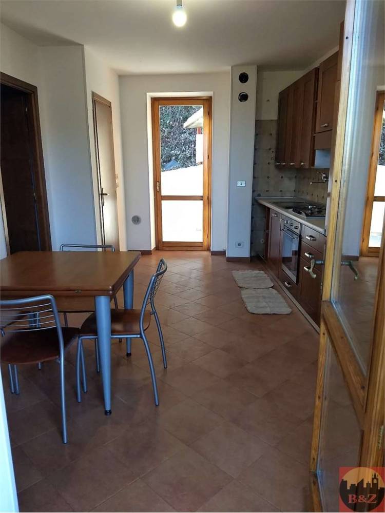 appartamento in affitto a Rubiana in zona Mompellato