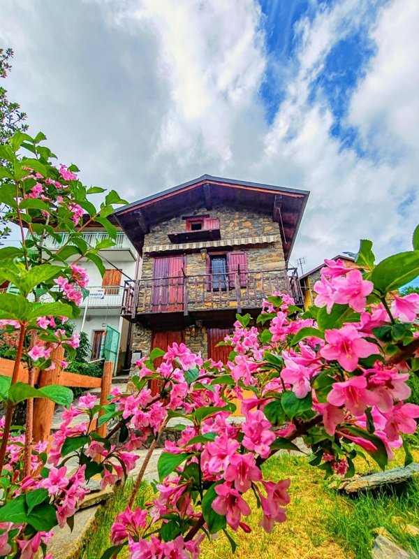 appartamento in affitto a Rubiana in zona Favella