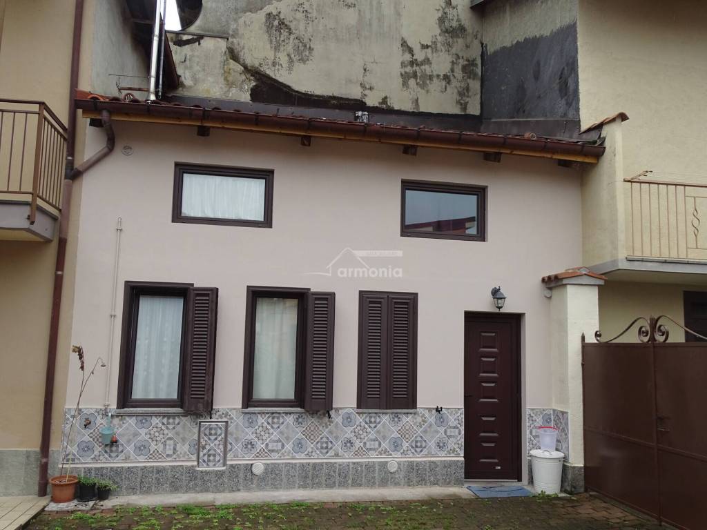 casa indipendente in affitto a San Maurizio Canavese