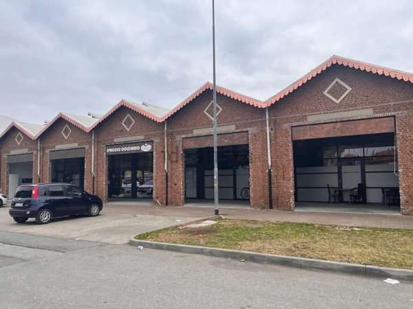 locale commerciale in affitto a San Maurizio Canavese