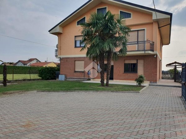 quadrivano in affitto a San Maurizio Canavese