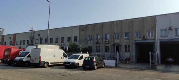 capannone in affitto a San Mauro Torinese in zona Pescarito