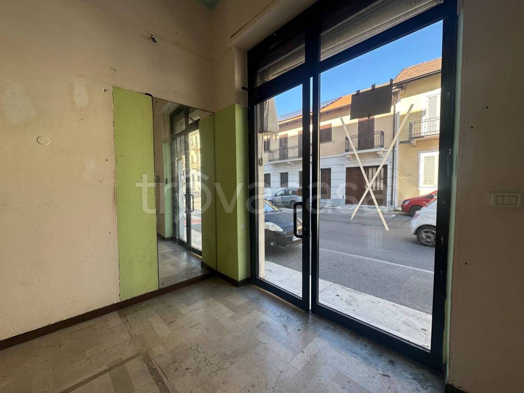 negozio in affitto a San Mauro Torinese