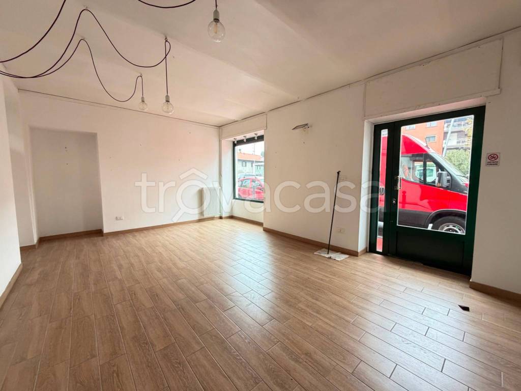 negozio in affitto a San Mauro Torinese