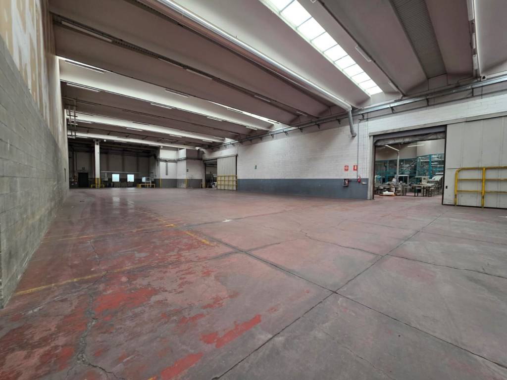 locale commerciale in affitto a San Mauro Torinese