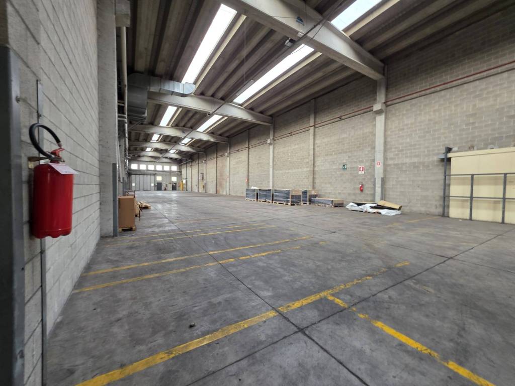 capannone in affitto a San Mauro Torinese