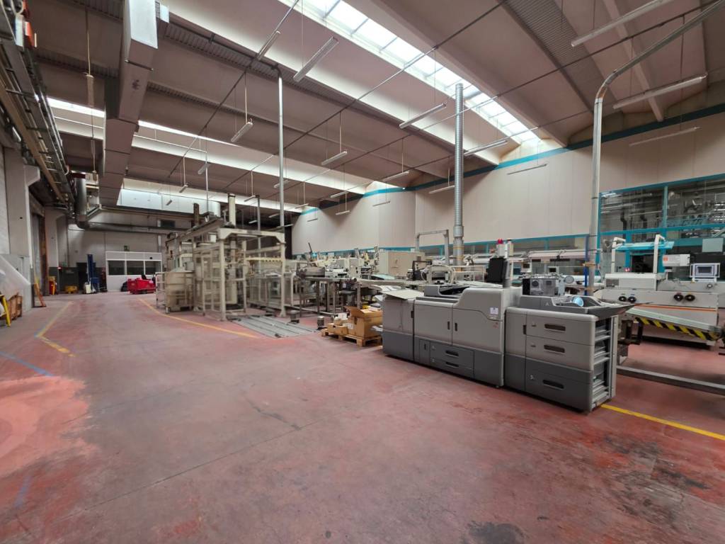 locale commerciale in affitto a San Mauro Torinese in zona Pescarito