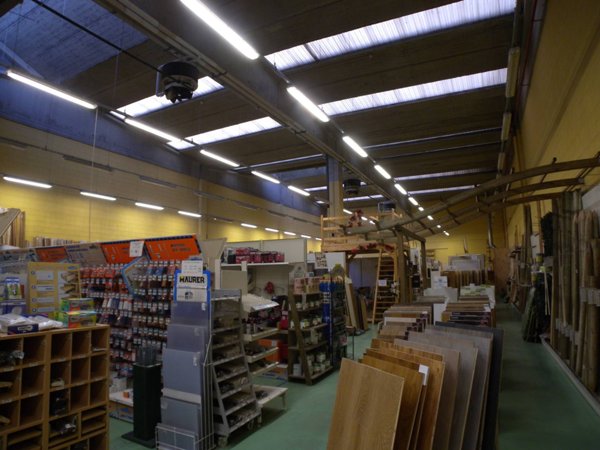 locale commerciale in affitto a San Mauro Torinese in zona Pescarito