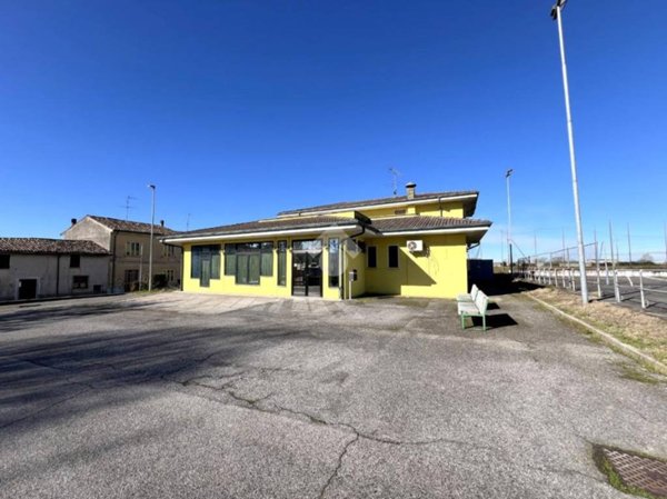 appartamento in affitto ad Acquanegra sul Chiese in zona Mosio