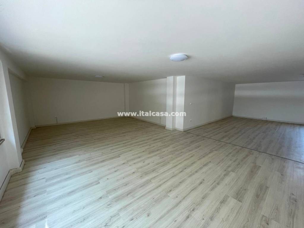 ufficio in affitto a Bagnolo San Vito in zona San Biagio