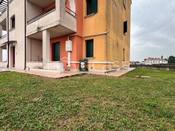 appartamento in affitto a Castel d'Ario