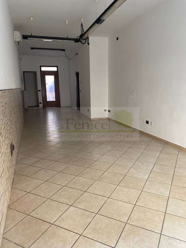 locale commerciale in affitto a Castel Goffredo