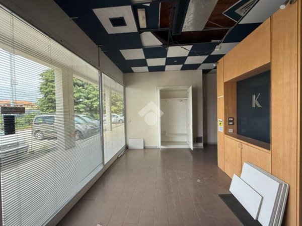 negozio in affitto a Castiglione delle Stiviere