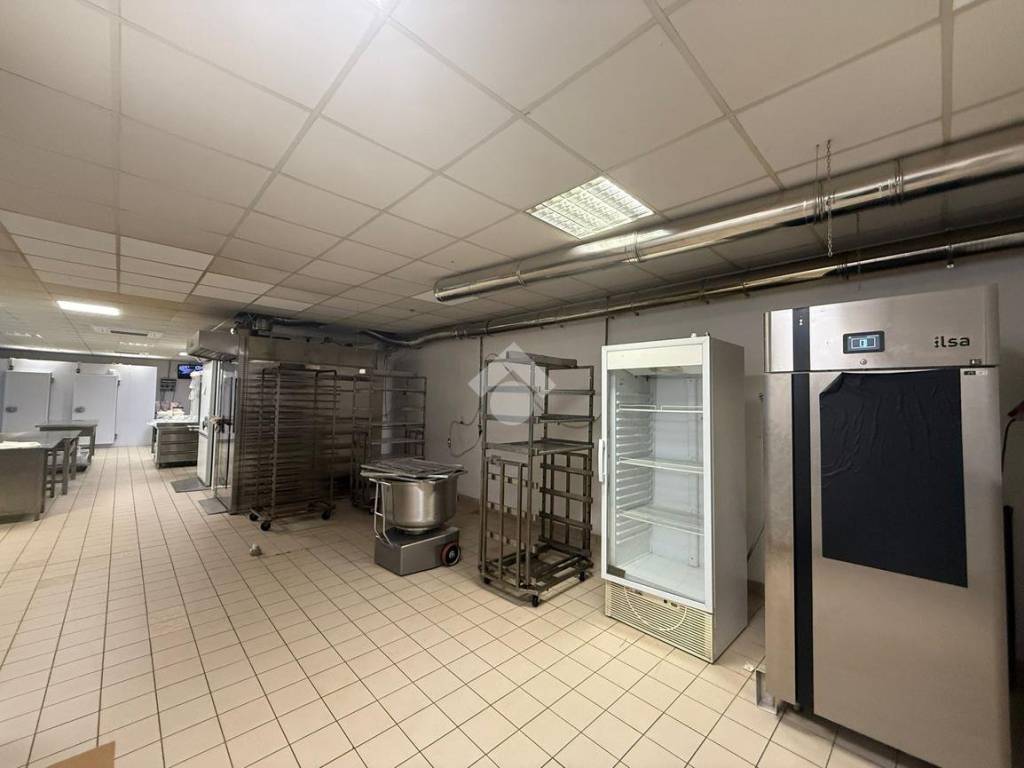 negozio in affitto a Castiglione delle Stiviere