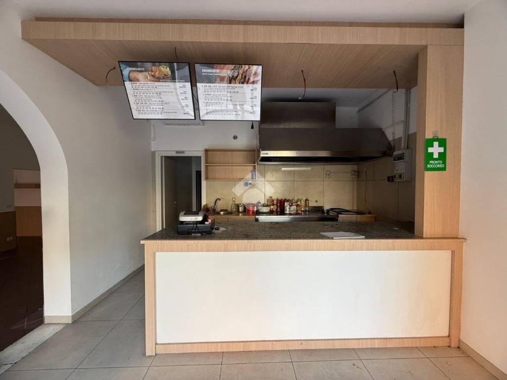 negozio in affitto a Castiglione delle Stiviere