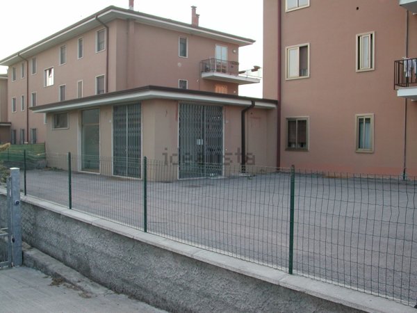 locale commerciale in affitto a Castiglione delle Stiviere