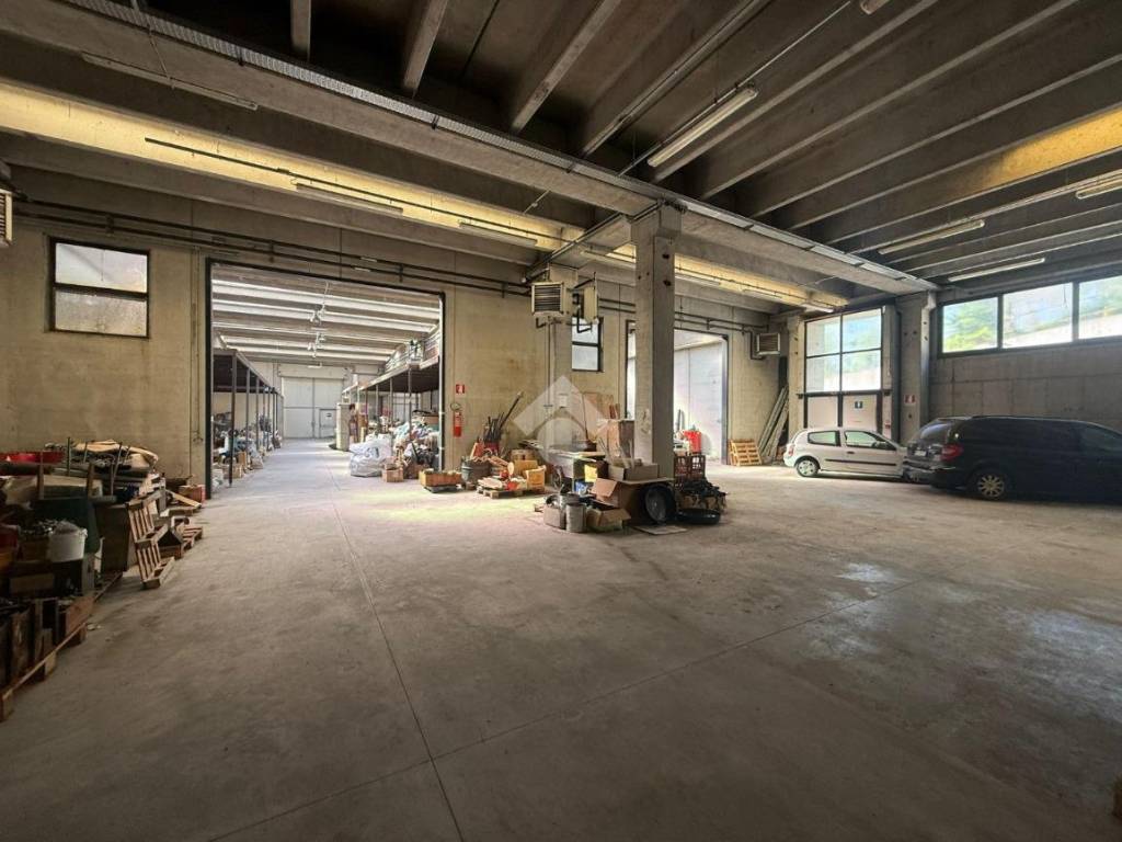 capannone in affitto a Castiglione delle Stiviere