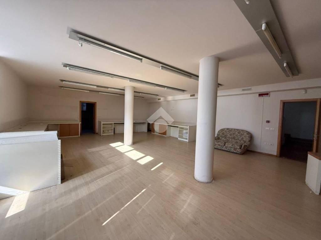 ufficio in affitto a Castiglione delle Stiviere