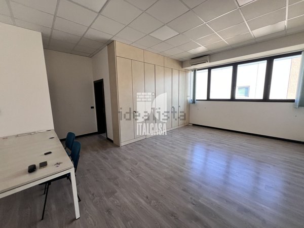 ufficio in affitto a Curtatone