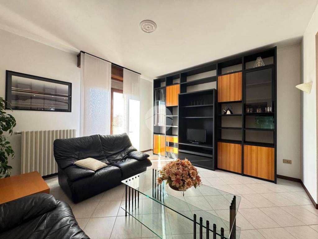 appartamento in affitto a Curtatone