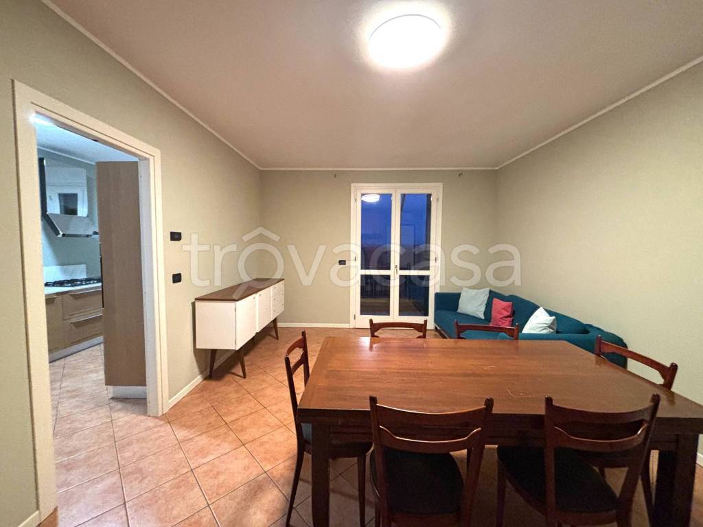 appartamento in affitto a Curtatone