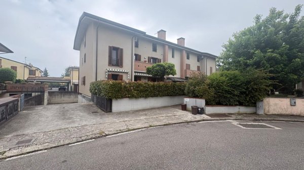 appartamento in affitto a Curtatone