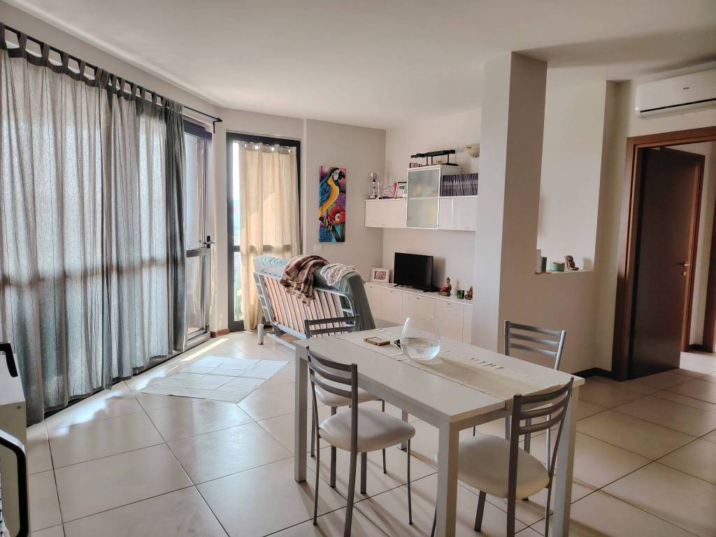 appartamento in affitto a Curtatone