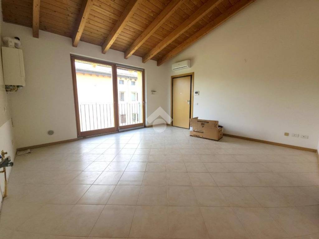 appartamento in affitto a Goito