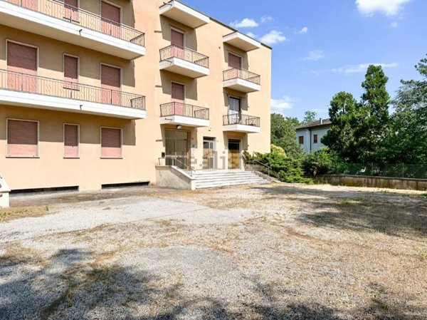 ufficio in affitto a Goito