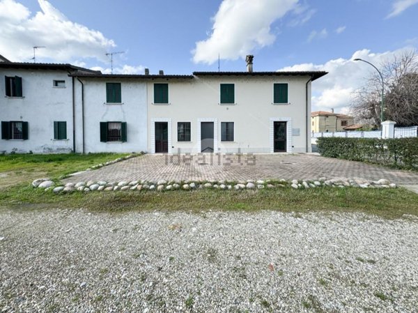 locale commerciale in affitto a Guidizzolo