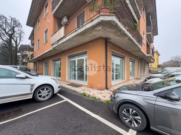 locale commerciale in affitto a Guidizzolo